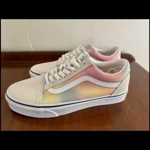 New Vans Old Skool 7.5 Men/ 9 Women